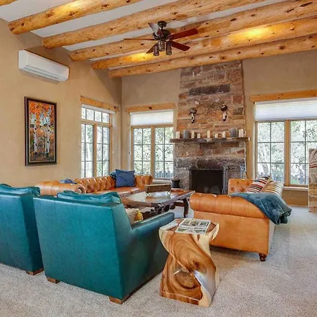 Green Acres 8 Mins From Plaza! * Santa Fe
